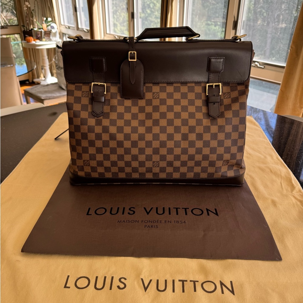 Louis Vuitton Damier Travel Bag- Excellent Condition- Dust Bag Included
